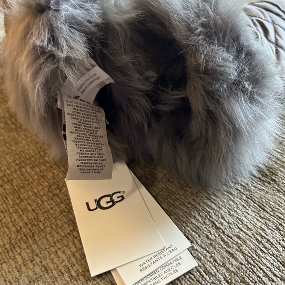 UGG mitts new with tags never used leather size l/xl - Picture 6 of 12